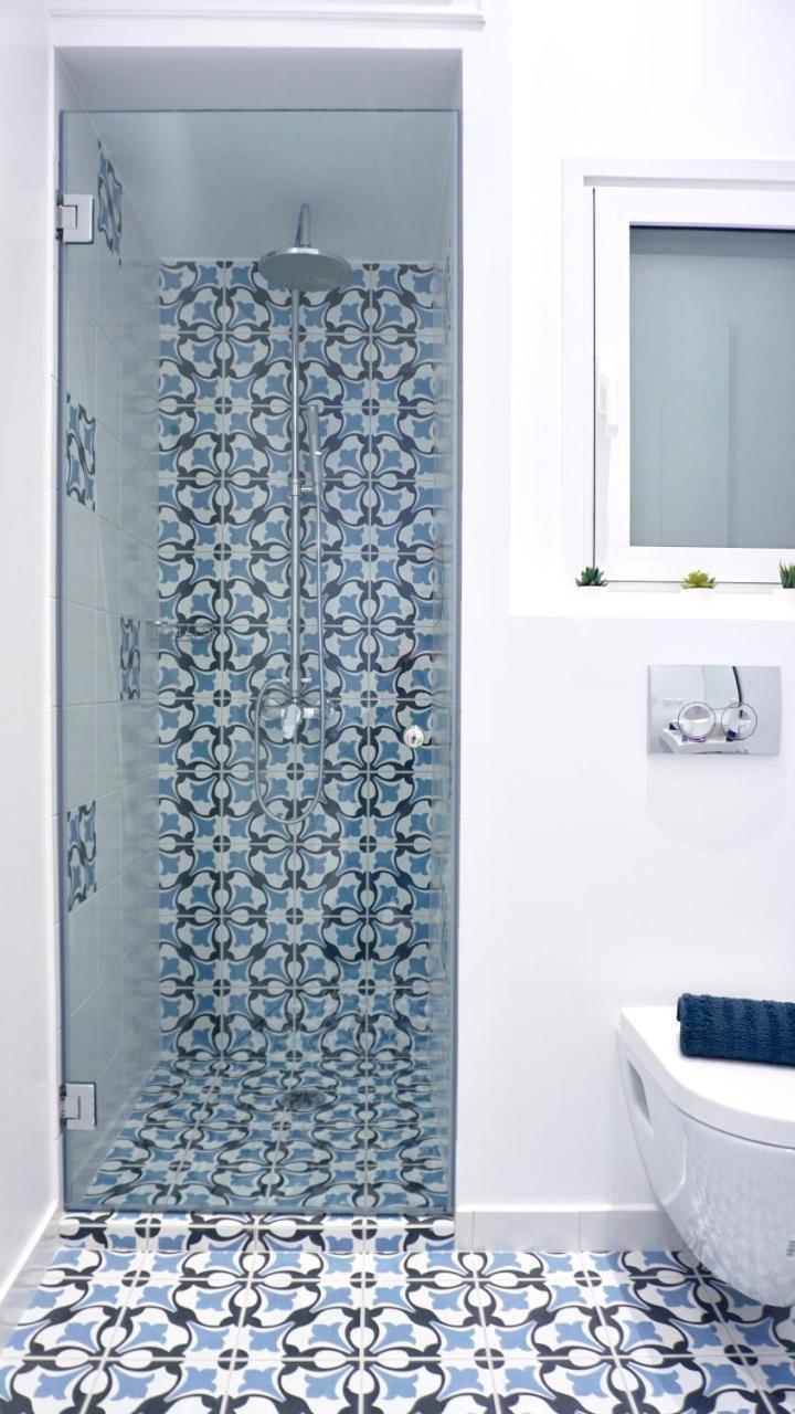Central, Bright Apt In Athens Near Metro Εξωτερικό φωτογραφία